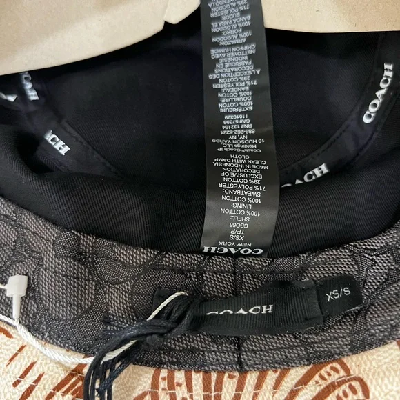 COACH BEIGE AND BROWN SEASHELL BUCKET HAT - Picture 8 of 10